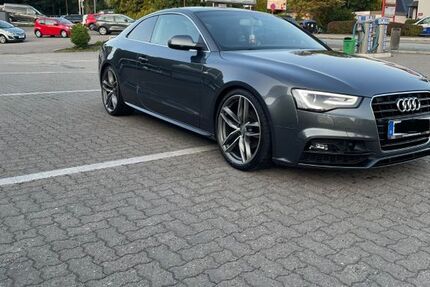 Audi A5 100.000 km 18.000 &euro; Lübeck 23552