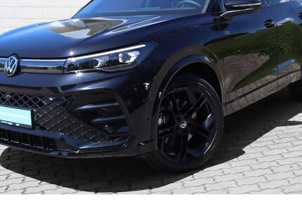 VW Tiguan 14.000 km 45.979 &euro; Artern 06556