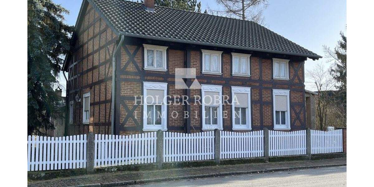 Einfamilienhaus Beetzendorf Stapen - 6 Zimmer, 114 m&sup2;, 162.000&euro; | Angebot:25779604