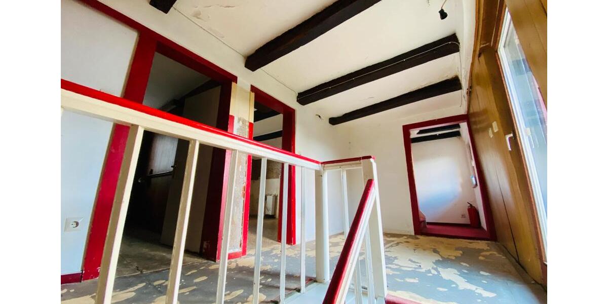 Einfamilienhaus Erpel - 8 Zimmer, 180 m&sup2;, 98.000&euro; | Angebot:26212689