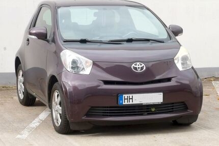 Toyota IQ 96.000 km 5.400 &euro; Hamburg 22527