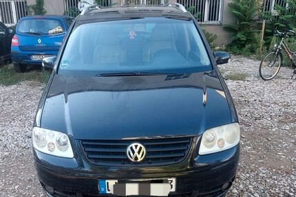 VW Touran 273.237 km 1.890 &euro; Ludwigshafen 67063