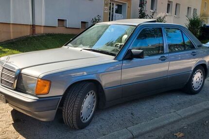 Mercedes-Benz 190 256.000 km 4.000 &euro; Bochum 44894