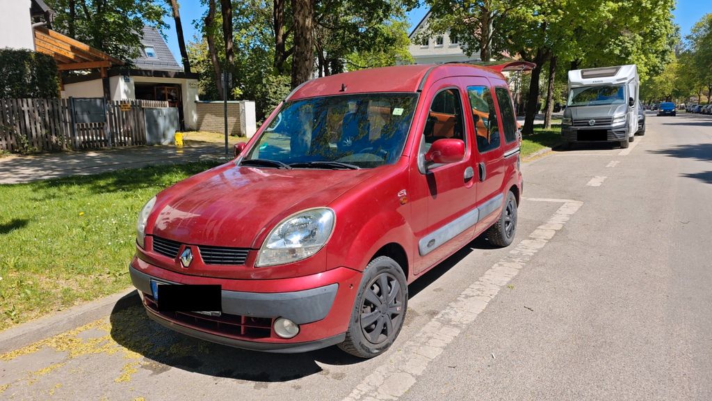 Renault Kangoo 261.575 km 1.700 &euro; München 81545