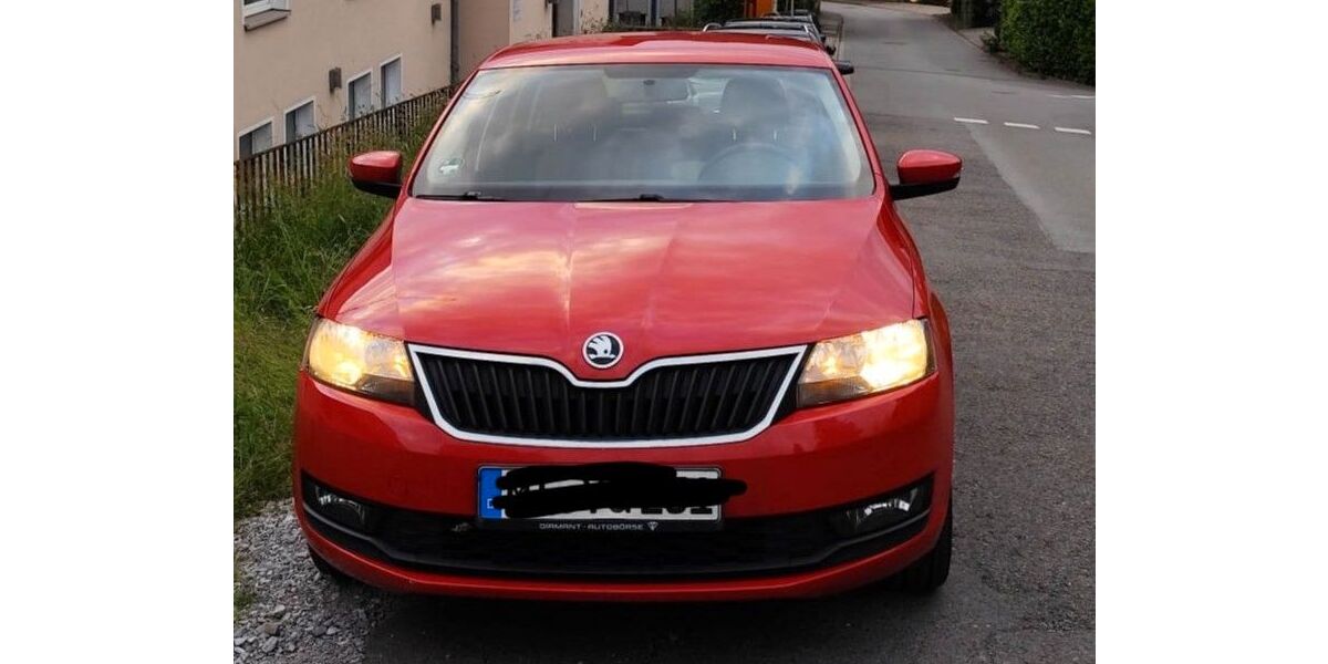 Skoda Rapid 143.000 km 6.999 &euro; Porta Westfalica 32457