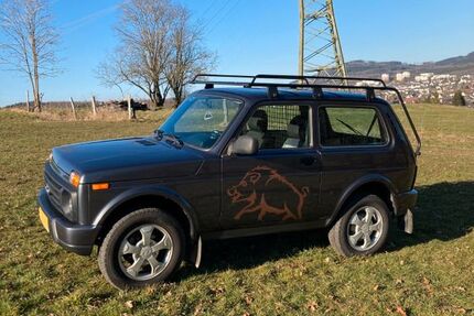 Lada Urban