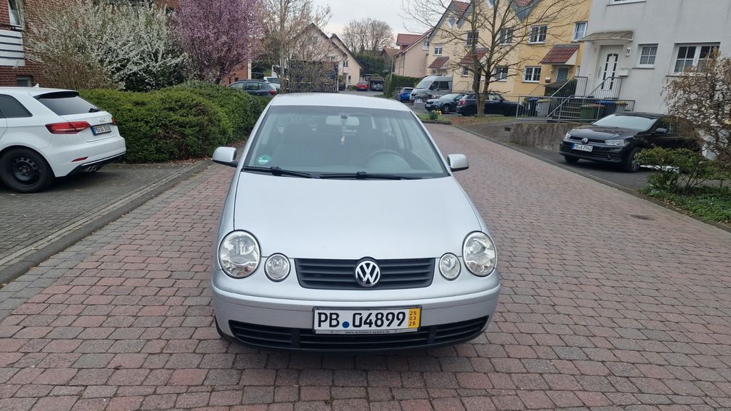 VW Polo 117.859 km 3.000 &euro; Paderborn 33102