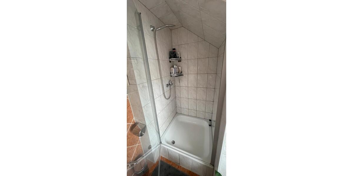 Wohnen auf Zeit Leipzig Nord - 13 Zimmer, 90 m&sup2;, 420&euro; | Angebot:26399495