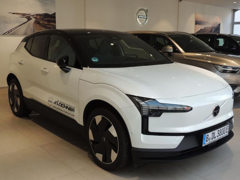 Volvo EX30 8.000 km 39.980 € Berlin 12169