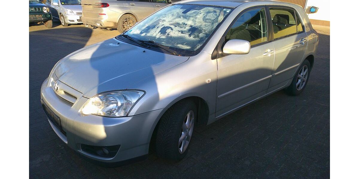 Toyota Corolla 135.000 km 2.999 &euro; Neddemin 17039
