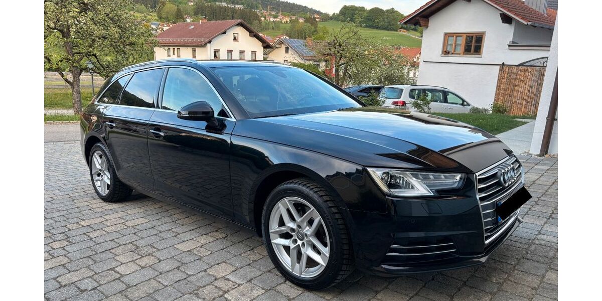 Audi A4 121.923 km 19.990 &euro; Grainet 94143