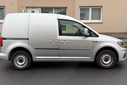 VW Caddy 86.743 km 9.980 &euro; Freigericht/ Somborn bei Frankfurt am Main 63579