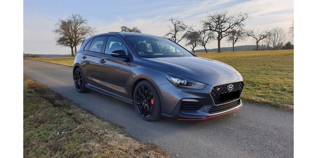 Hyundai i30 63.500 km 21.190 &euro; Angelburg 35719