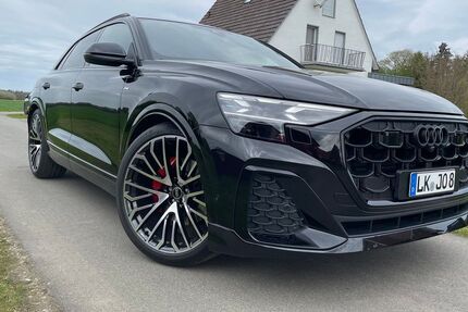 Audi Q8 2.900 km 94.000 &euro; Hille 32479