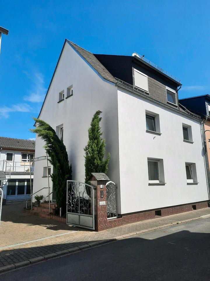 Haus mit vielen Möglichkeiten, Wohnen-Gewerbe-Hobby