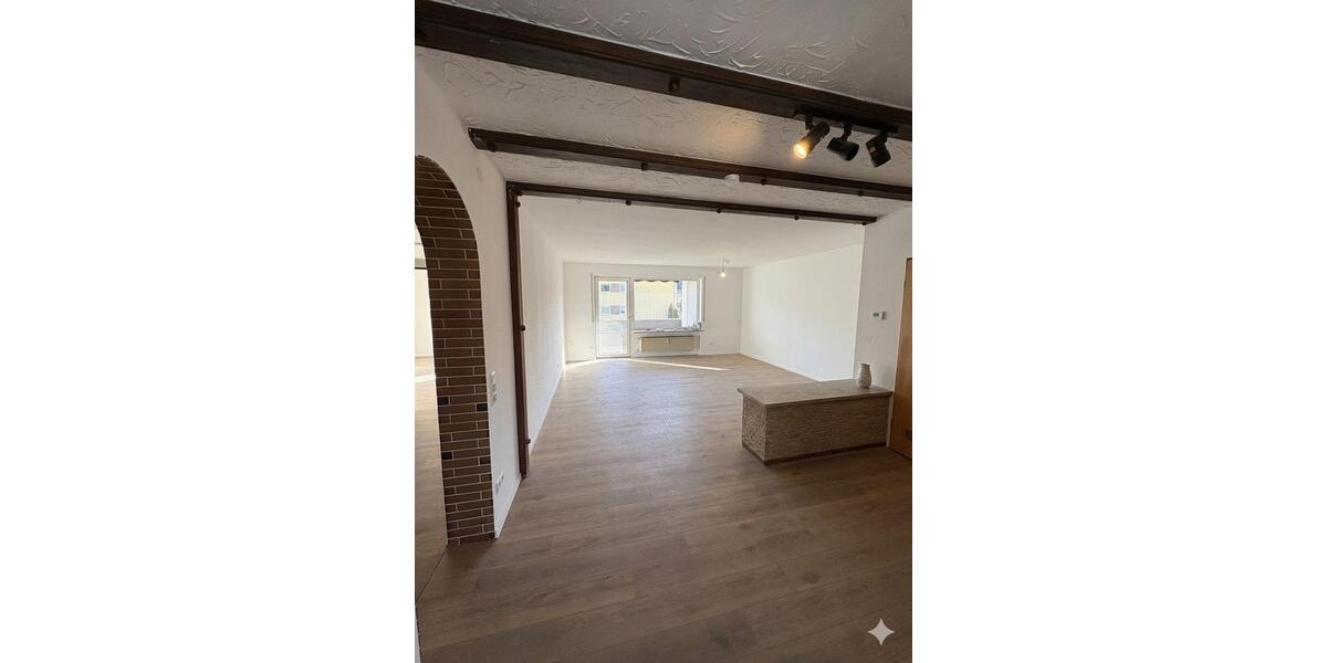 Etagenwohnung Nattheim - 3 Zimmer, 90 m&sup2;, 1.000&euro; | Angebot:25408719
