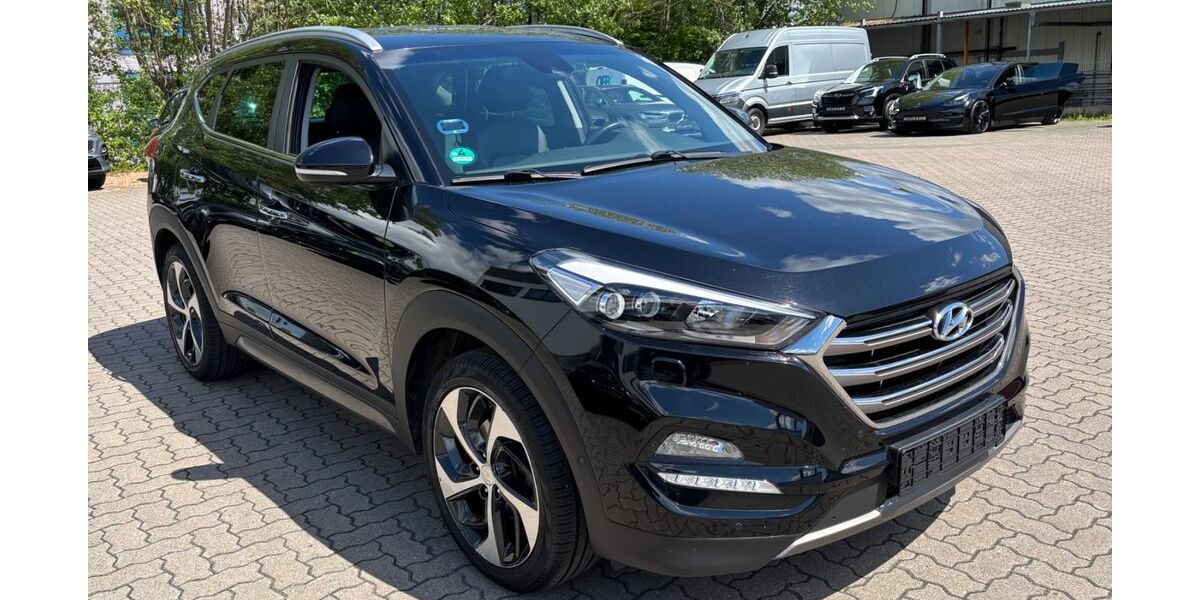 Hyundai TUCSON 135.000 km 13.999 &euro; Rellingen 25462