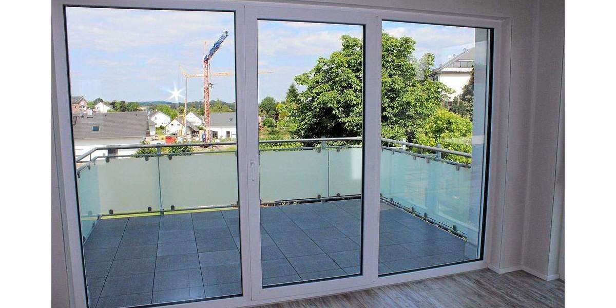 Etagenwohnung Königswinter Thomasberg - 3 Zimmer, 94 m&sup2;, 1.240&euro; | Angebot:25780275