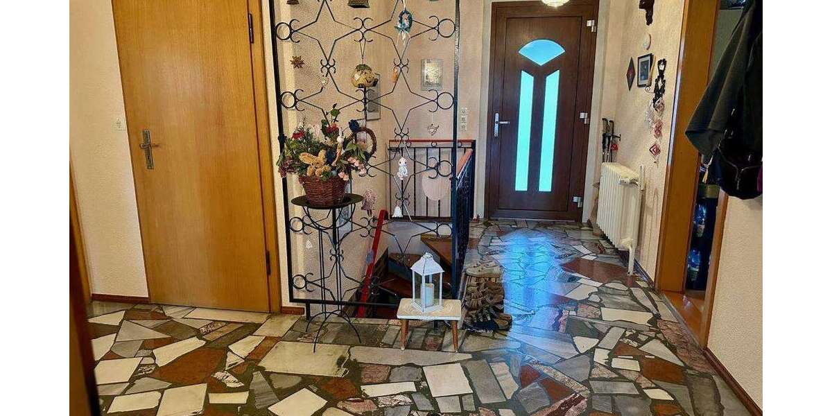 Bungalow - EinZweifamilienhaus mit Wintergarten und tollem Ausblick - Einfamilienhaus Unterwellenborn | Angebot:25809411