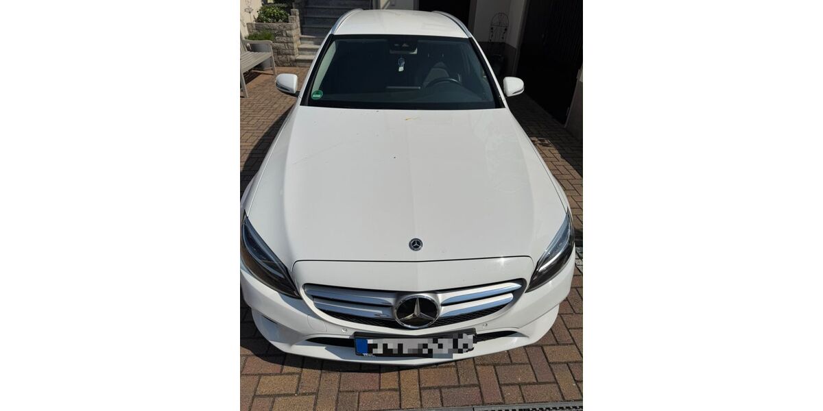 Mercedes-Benz C 180 74.461 km 22.000 &euro; Lommatzsch 01623