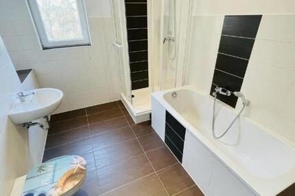 3 Raum Wohnung mit Balkon, modernen Bad mit Wanne & Dusche. - Wohnung Gera Alt-Bieblach | Angebot:26876253