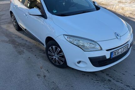 Renault Megane 213.000 km 2.799 &euro; Schöllnach 94508