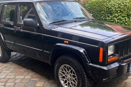 Jeep Cherokee 165.000 km 9.500 &euro; Hamburg 22299