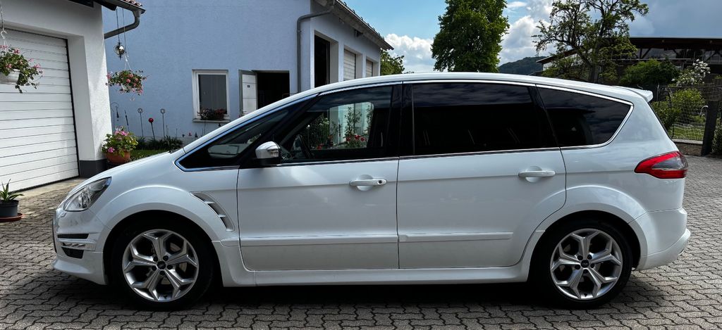 Ford S-Max 84.100 km 11.900 &euro; Neumarkt 92318
