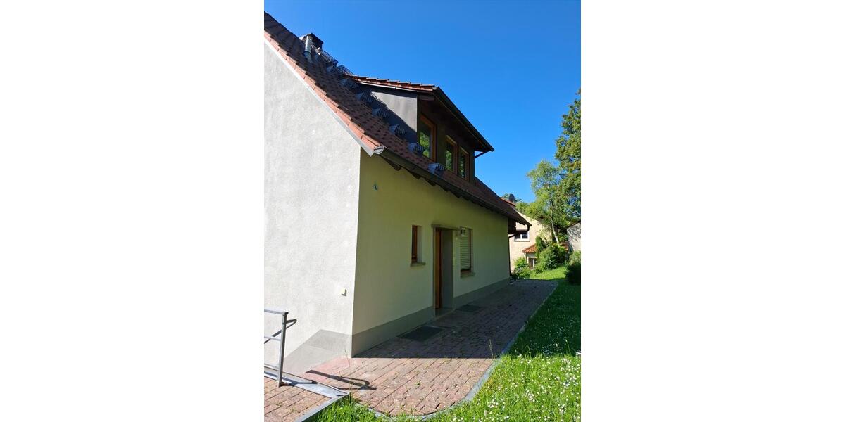 Einfamilienhaus Schonungen Forst - 8 Zimmer, 155 m&sup2;, 365.000&euro; | Angebot:26759985