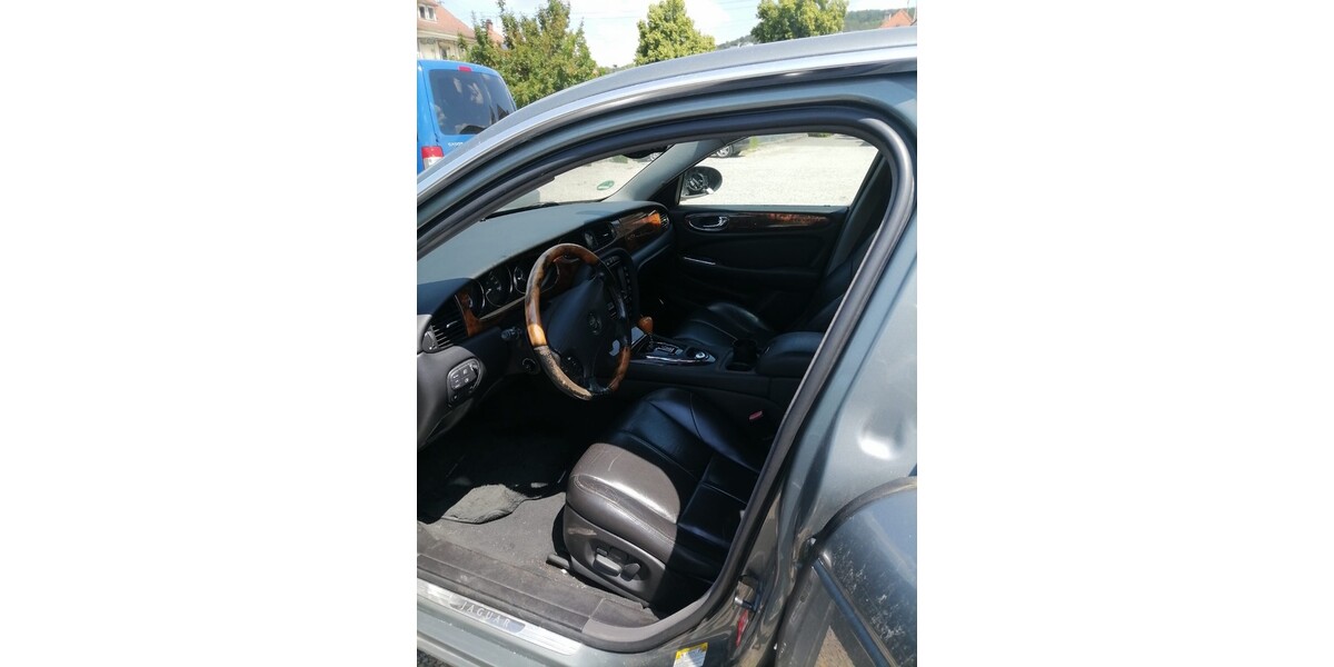 Jaguar XJ8 290.000 km 7.000 &euro; Lauda-Königshofen 97922