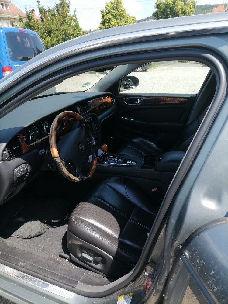 Jaguar XJ8 290.000 km 7.000 € Lauda-Königshofen 97922