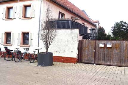 Haus Viernheim - 8 Zimmer, 221 m&sup2;, 439.000&euro; | Angebot:25496281