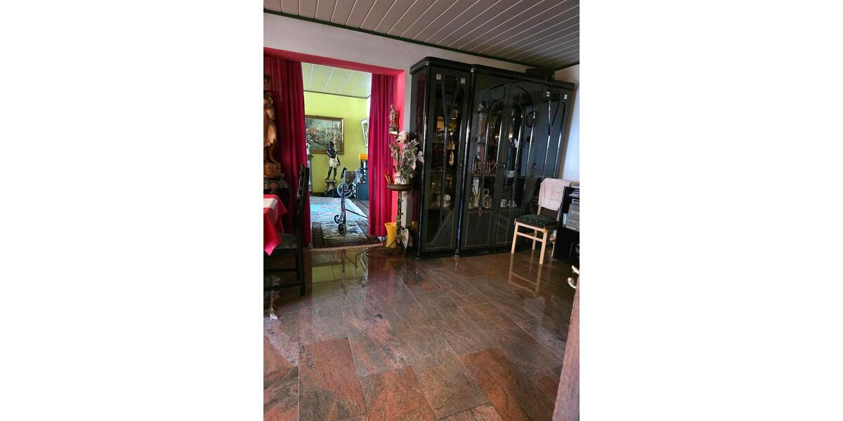 Reihenhaus Neutraubling - 7 Zimmer, 170 m&sup2;, 479.000&euro; | Angebot:26803619