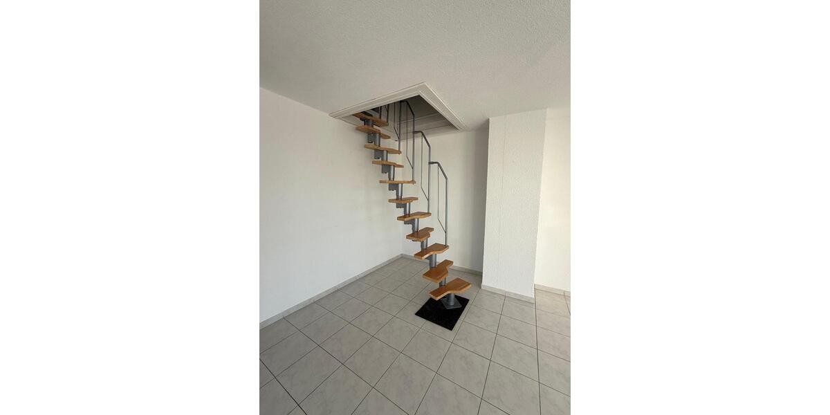 Dachgeschoßwohnung Gäufelden - 2.5 Zimmer, 71 m&sup2;, 790&euro; | Angebot:26234673