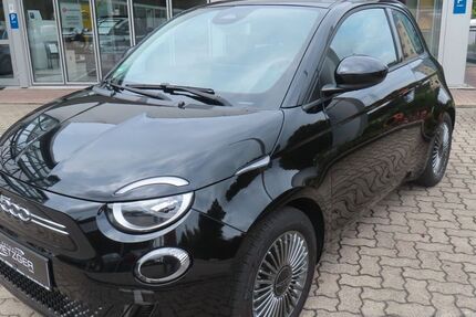 Fiat 500e 24.827 km 18.490 € Mühlacker 75417