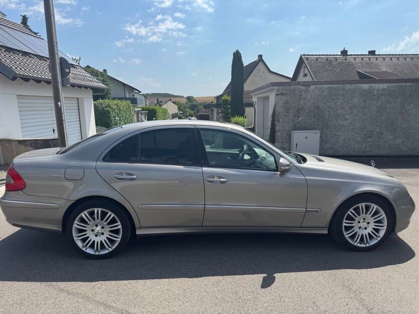 E 220