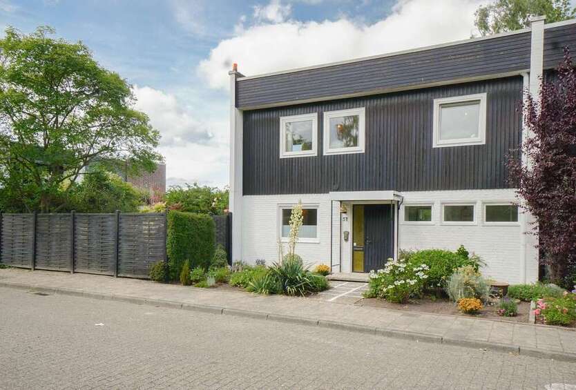 Haus zum Kaufen in Delmenhorst 349.900 € 115 m²
