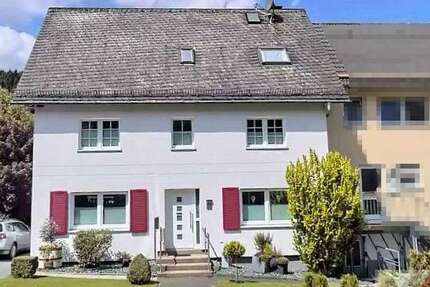 Haus Winterberg / Silbach Silbach - 7 Zimmer, 177 m&sup2;, 290.000&euro; | Angebot:25376582