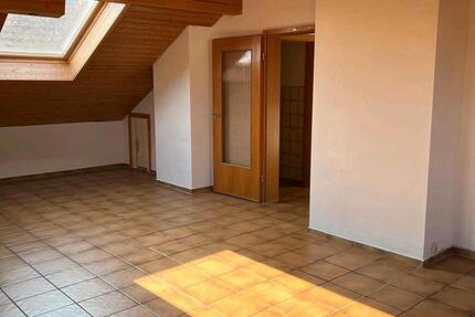 Wohnung Trostberg - 2 Zimmer, 77 m&sup2;, 750&euro; | Angebot:26129661