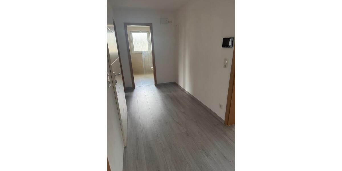 Etagenwohnung Heusweiler - 4 Zimmer, 90 m&sup2;, 750&euro; | Angebot:26613884