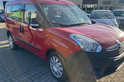 Opel Combo 95.000 km 5.980 &euro; XANTEN 46509