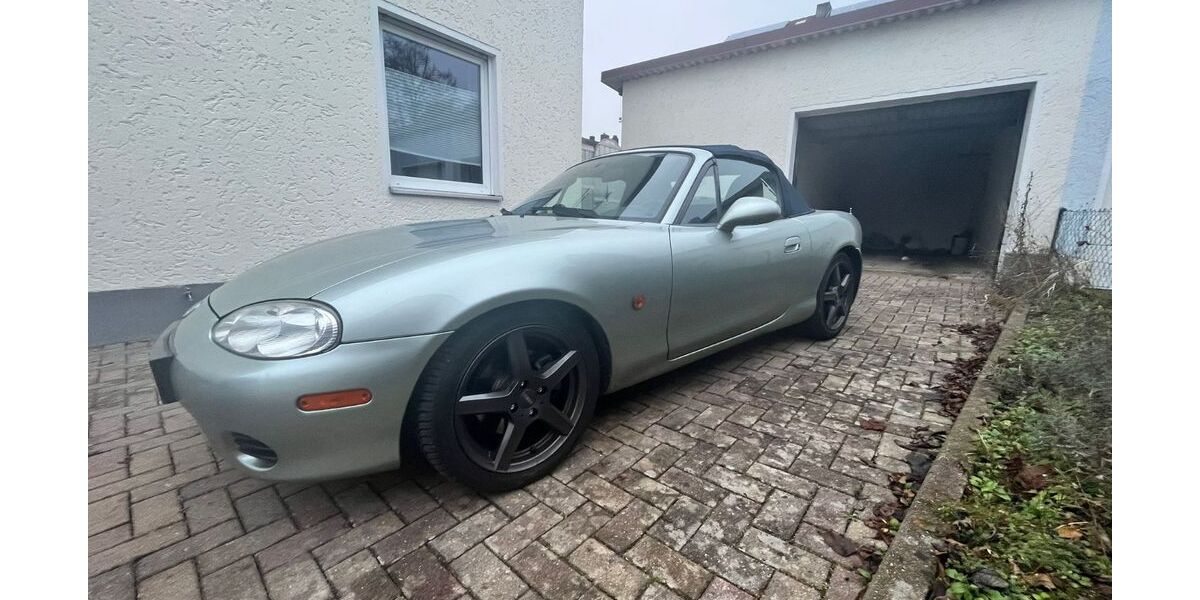 Mazda MX-5 97.317 km 8.999 &euro; Waldsassen 95652
