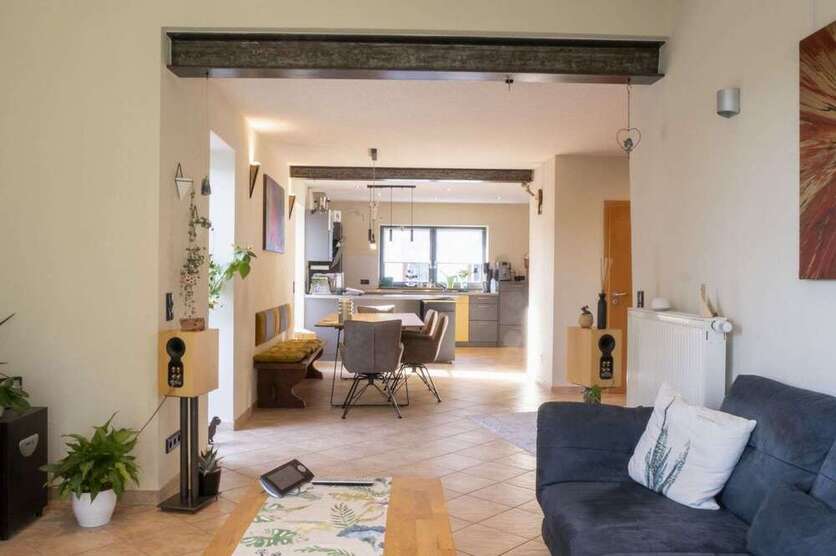 Haus zum Kaufen in Bexbach 320.000 € 192 m²