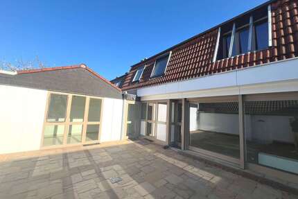 Haus zum Mieten in Aachen 1.790 € 146 m²