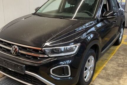 VW T-Roc 54.532 km 24.888 &euro; Hamburg 22761