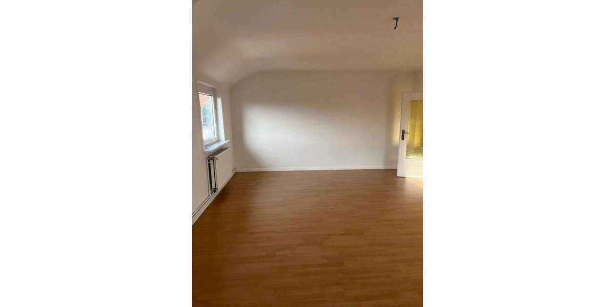 Etagenwohnung Hameln Nordstadt - 3 Zimmer, 81 m&sup2;, 735&euro; | Angebot:24711901