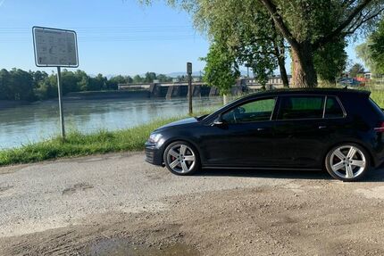 VW Golf 124.000 km 17.000 € Schnelldorf 91625