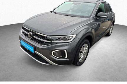 VW T-Roc 15.900 km 25.440 € Schwabach 91126