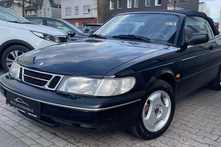 Saab 900