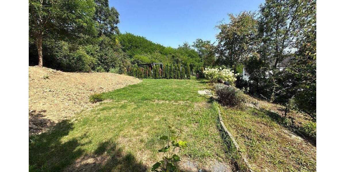 Einfamilienhaus Waiblingen / Beinstein Beinstein - 8 Zimmer, 233 m&sup2;, 2.680&euro; | Angebot:25340118